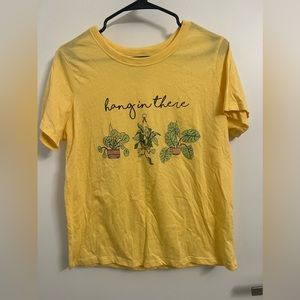 Short sleeve, plant graphic tee size M